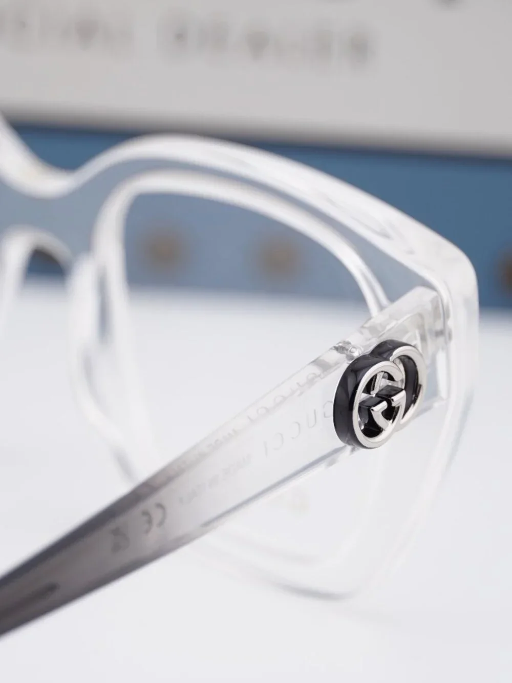 Gucci model gg2028o